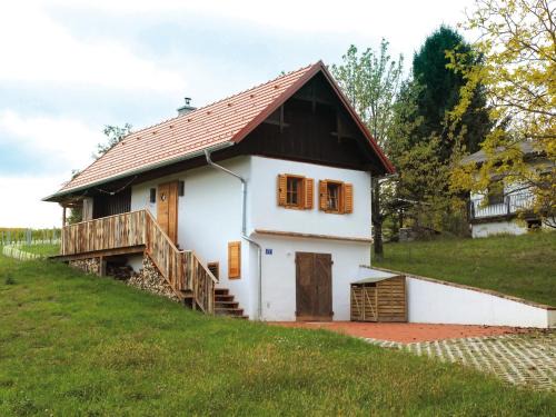 Strem House | Oceanfront Kellerstöckl Berg 77: Rated 9.5/10 for Comfort