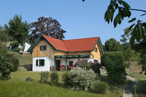 Eberau Apartment | Kid-Friendly Getaway at Kellerstöckl Naturoase Gaas