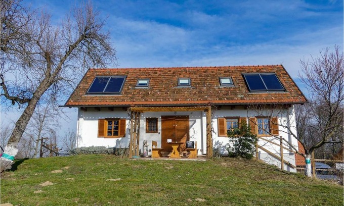 Strem House | Pet Friendly Kellerstoeckl in Strem: A Family Getaway