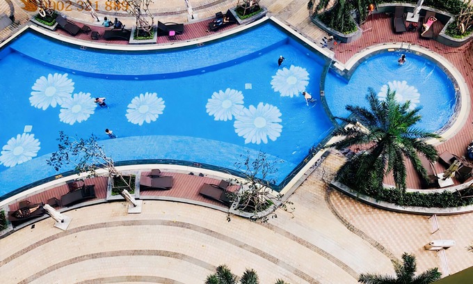 Hang Xanh Apartment | Explore Kelly House: Spa, Pool & Kitchen Amenities Await