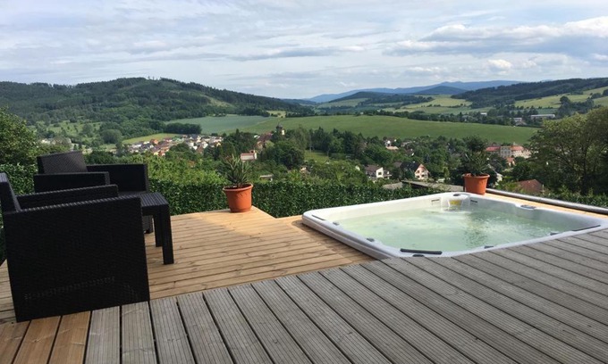 Kdyne House | Experience Bliss at Kellys SPA: Pet Friendly & Spa Amenities