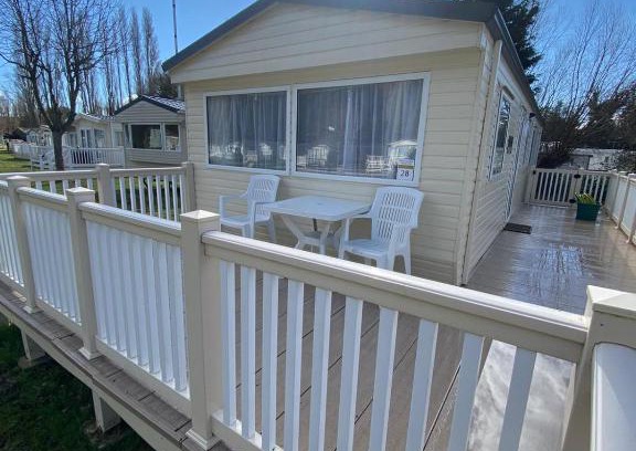 Clacton-on-Sea Apartment | Family-Friendly KellysHolidayHomes: 3 Bedrooms & Pet Welcome