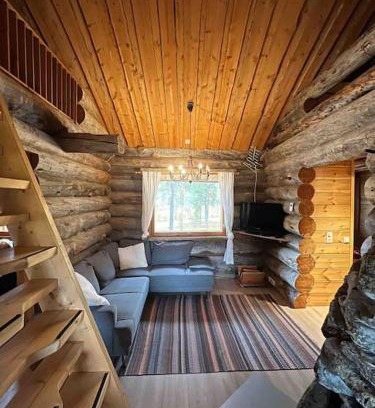 Yllasjarvi House | Ylläs View Retreat: Hot Tub and Family-Friendly Comfort
