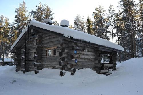Vuostimo House | Cozy Ferienhaus in Kemijärvi with Open Fireplace