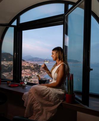 Raito House | Discover Kemì Luxury Suites: 4-Star Oceanfront Retreat
