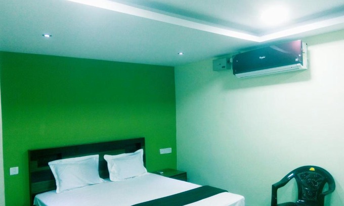 Narasapura Cabin | Welcoming Kempegowda Lodging & Boarding: Family-Friendly Stay