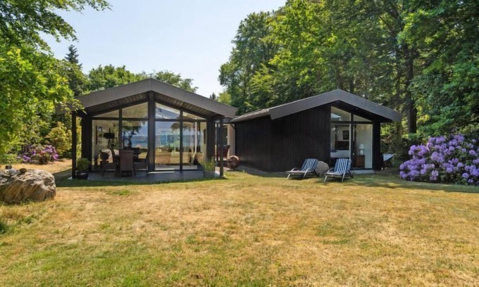 Fredericia House | Coastal Retreat at Kennet: Oceanfront Bliss Awaits