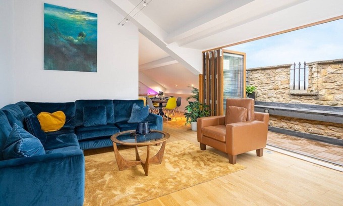 Bath Apartment | Discover Kensington Heights - Unique Georgian Chapel Stay