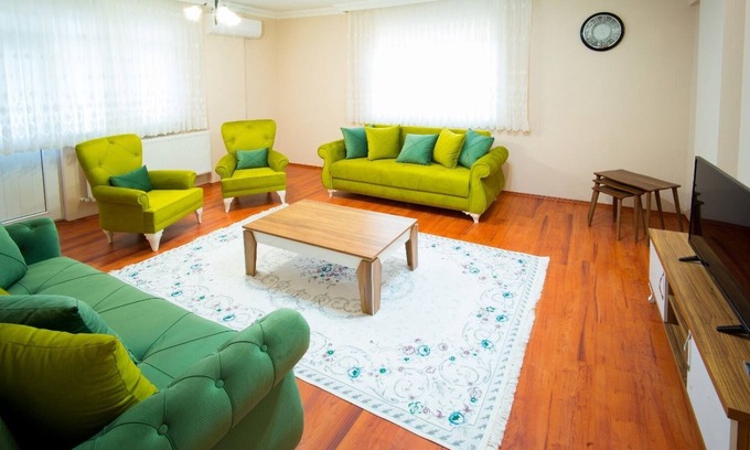Cayeli Apartment | Cozy Kent Apart with Ocean View & Family-Friendly Amenities
