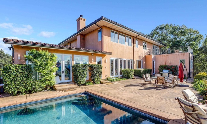 Greenbrae House | Discover Kentfield: Ocean View Home with Spa & Pool