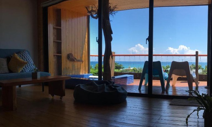 South Beach Bed & Breakfast | Discover Kenting Nanwan AlohaInn: Pet-Friendly Oceanfront Escape