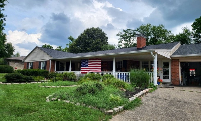 Rockcreek Lexington Road House | Experience PGA Louisville 2024: Home with Pool & Ocean View