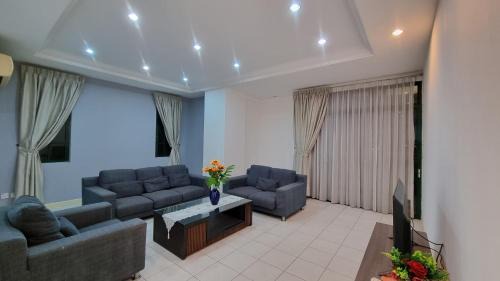 Kuching Apartment | Relaxing Kenyalang Emerald Riverine Resort with Spa & Pool