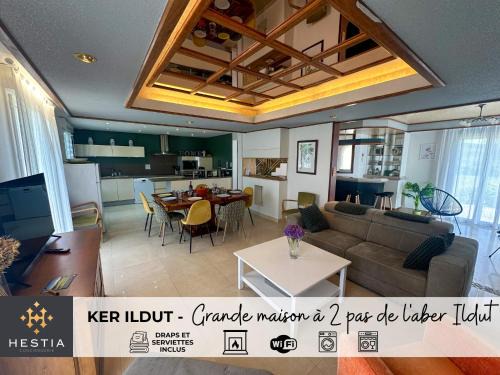 Breles House | Ker Ildut: Family-Friendly Retreat Near Aber Ildut