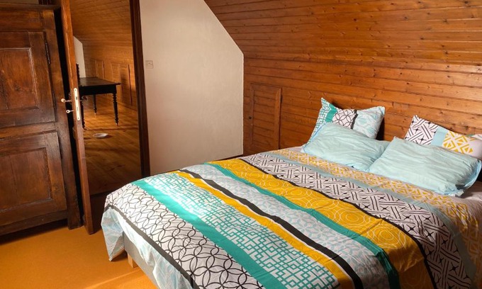 Plobannalec-Lesconil Bed & Breakfast | Kerberrien Lodge: Oceanfront Stay with Free Internet Access