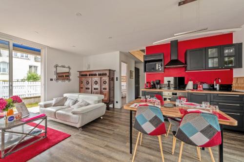 Le Relecq-Kerhuon House | Family-Friendly KerMad with Inviting Garden Oasis