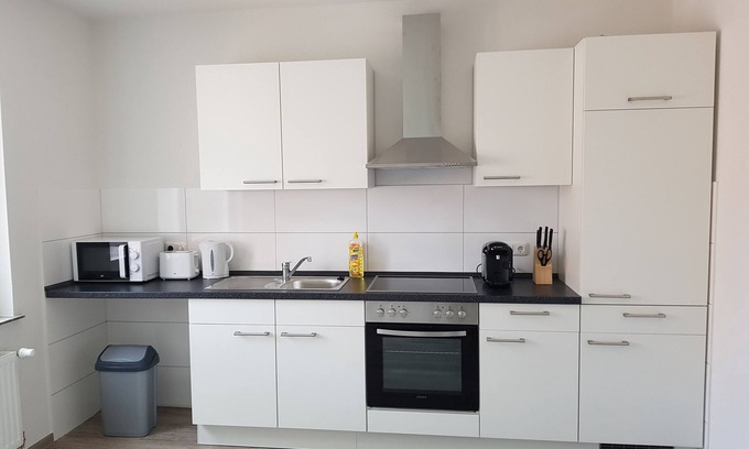 Innenhafen Apartment | Newly Renovated Central Apartment with Ocean View Amenities