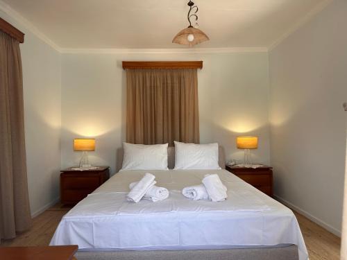 Lemnos House | Inviting Keros House: Family-Friendly Escape with Top Ratings
