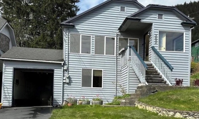 Ketchikan House | Ketch-a-vibe in Ketchikan