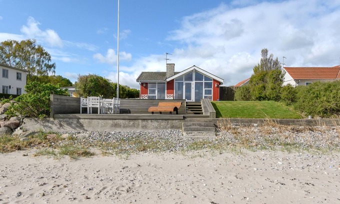 Nyborg House | Oceanfront Retreat: Keti, Steps from the Sea
