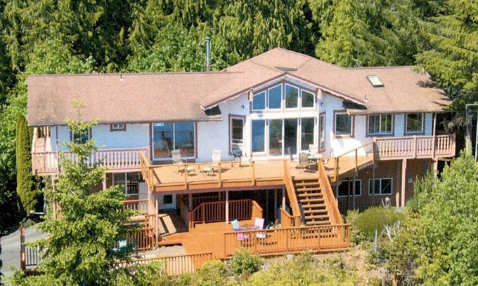 Brinnon Villa | Kettle Cove --Vacation Villa