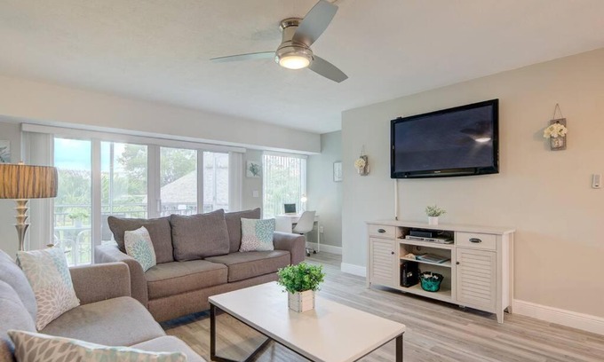 Key Largo House | Key Largo Escape: 3-Bedroom Townhouse with Ocean View