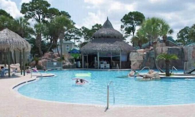 Ono Island Resort | Experience Key West Style at Purple Parrot Resort