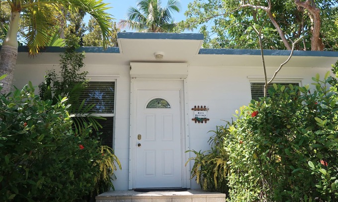 Islamorada Villa | Keys Kottage: Remodeled Villa with Oceanfront Views