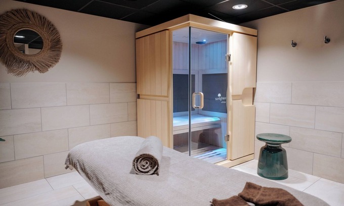 Perrache Hotel | Discover Keystone Boutique Hôtel: Family-Friendly & Accessible