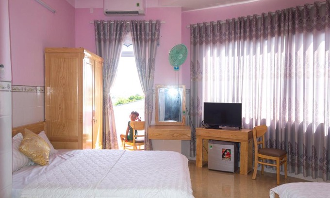 Ly Son Hotel | Beachfront Retreat at Khách Sạn Biển Ngọc Lý Sơn