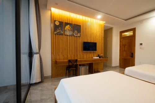 Tuy Hoa Hotel | Beachfront Hotel Karina Phú Yên with Private Beach Access