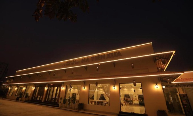 Ha Tien Hotel | Discover Comfort at Khách sạn HÀ TIÊN XƯA with Pool & Breakfast