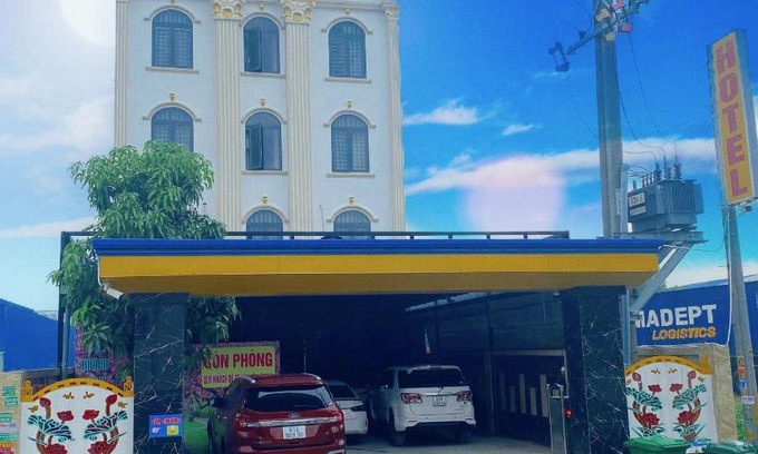 Tan Uyen Town Hotel | Pet-Friendly Retreat at Khách Sạn Khánh Bình, Bình Dương