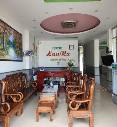 Song Cau Hotel | Pet-Friendly Oceanfront Stays at Khách Sạn Laura