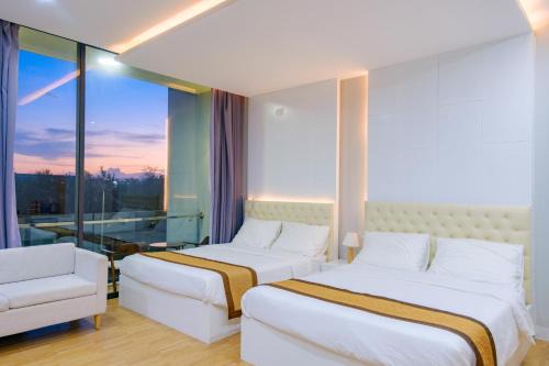 Tuy Hoa Hotel | Enchanting Stay at Khách sạn Minh Long with Oceanfront Views