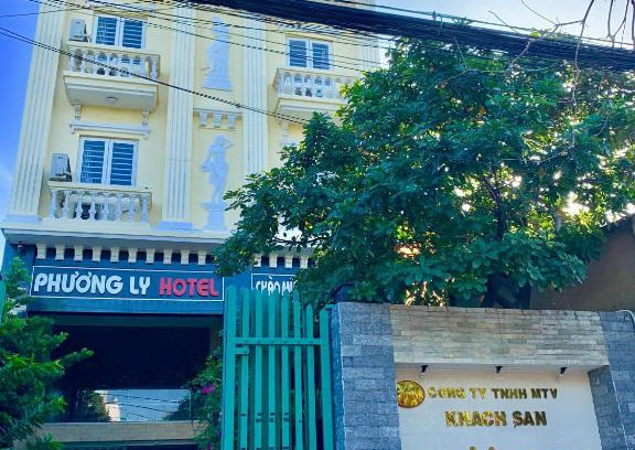 District 9 Hotel | Discover Khách sạn Phương Ly: Pet-Friendly Comfort Awaits