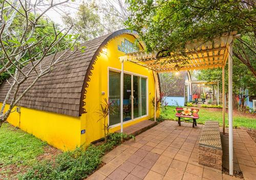 Nong Nam Daeng Resort | Relaxing Khao Yai Fantasy Resort with Pool & Breakfast