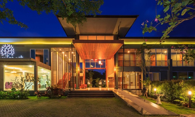 Khuekkhak Resort | Relax at Khaolak Forest Resort: Spa, Dining & Family-Focused