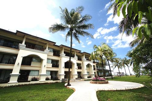 Khuk Khak Beach Resort | Unwind at Khaolak Orchid Beach Resort with Oceanfront Relaxation
