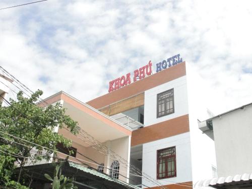Ninh Kieu Hotel | Discover Khoa Phu Hotel: Family-Friendly with Breakfast Included