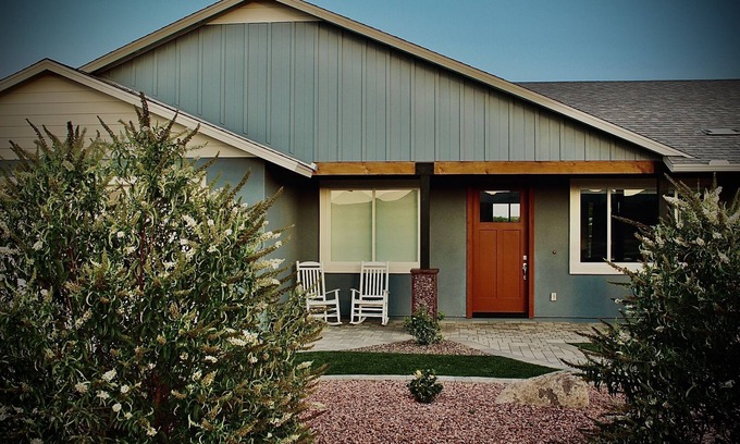 Cottonwood House | Unwind at Kindra: Modern 3-Bedroom with Ocean Views