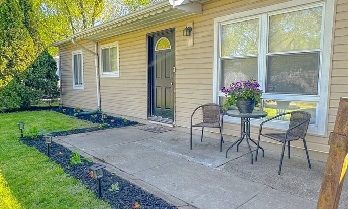 Indianapolis House | Family-Friendly 2 Bedroom Retreat with Grill & Kitchen