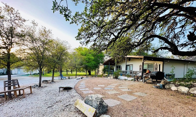 Leakey House | Family-Friendly River House Steps from the Frio River