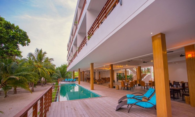 Dharavandhoo House | Kiha Luxury Beach Hotel, Del. King, Inc. breakfast