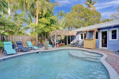 Wilton Manors House | Vibrant Retreat: Private Room with Ocean View & Hot Tub