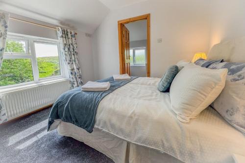 Ardara Bed & Breakfast | Guest Rated Kilcashel House: Family-Friendly Stay in Ardara