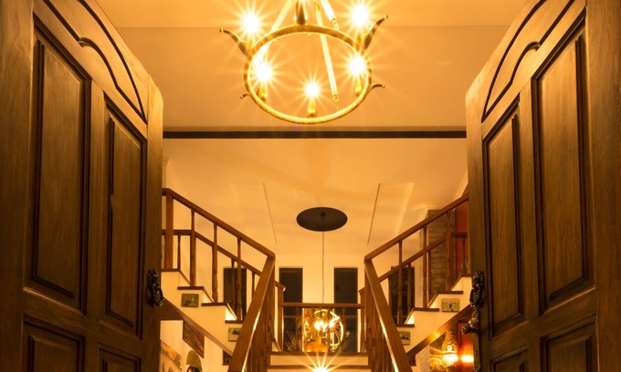 Kilimambogo Bed & Breakfast | Cozy Kilihouse B&B with Ensuite and Family-Friendly Amenities
