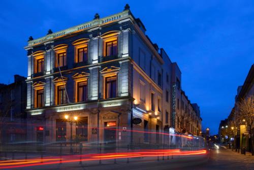 Kilkenny City Centre Hotel | Discover Kilkenny Hibernian Hotel: Family-Friendly Escape