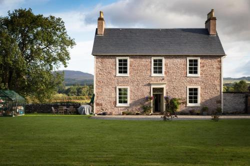 Alexandria Bed & Breakfast | Experience Kilmaronock Manse B&B: 4-Star Comfort & Breakfast