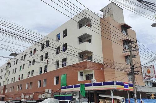 Mueang Samut Prakan District House | Cozy Kim Hotel at Bangplong with Breakfast & Child-Friendly Amenities